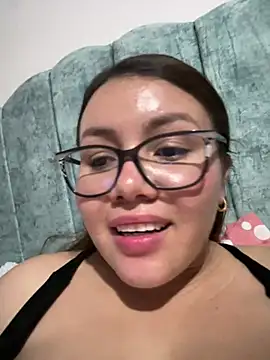 Snapshot of solecito_22 chatting on February 4, 5:10 am solecito 22 online show from February 4, 5:10 am