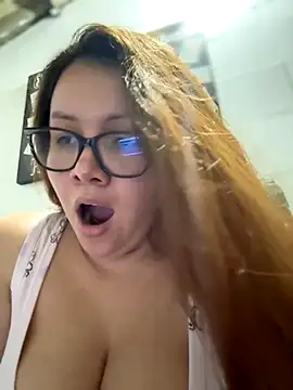 Snapshot of solecito_22 chatting on October 15, 4:45 am solecito 22 online show from October 15, 4:45 am