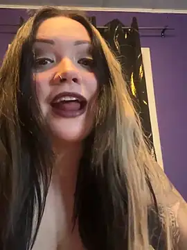 skinwalkingzombie online show from May 25, 5:46 am