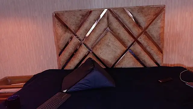 Danielaa a online show from September 24, 8:23 pm