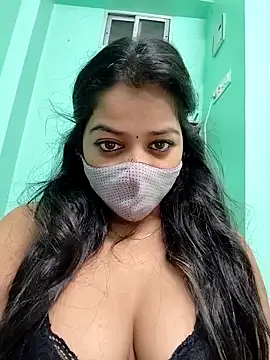 Snapshot of Monalisa_Singh chatting on February 7, 5:51 pm Monalisa Singh online show from February 7, 5:51 pm