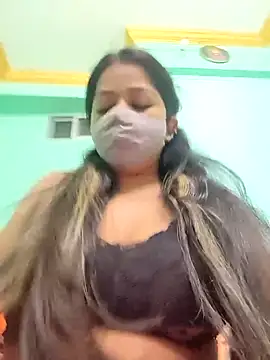 Snapshot of Monalisa_Singh chatting on February 9, 6:05 pm Monalisa Singh online show from February 9, 6:05 pm