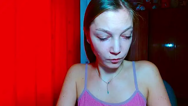 EmillyPlay online show from December 16, 8:08 am