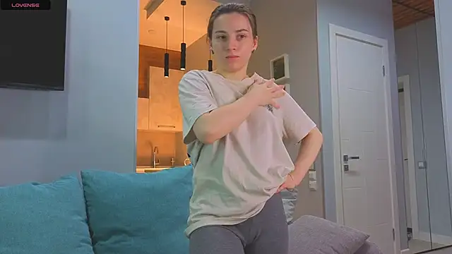 DonnaBurkee online show from October 28, 4:05 am