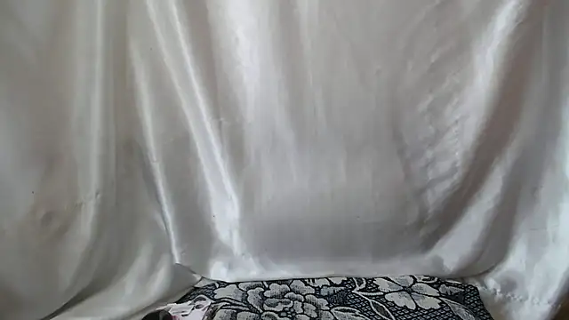 Burberrry  online show from March 15, 11:40 am