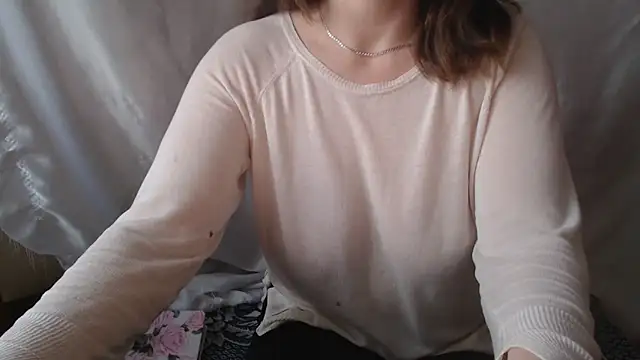 Burberrry  online show from April 27, 4:49 pm