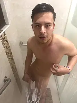 Snapshot of Nicolds14 chatting on November 11, 11:27 pm Nicolds14 online show from November 11, 11:27 pm