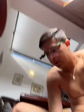 Snapshot of Nicolds14 chatting on November 22, 3:55 pm Nicolds14 online show from November 22, 3:55 pm