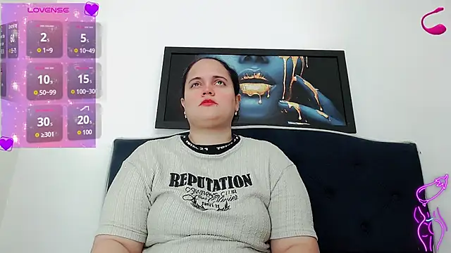 brunnette hot online show from November 11, 11:10 am