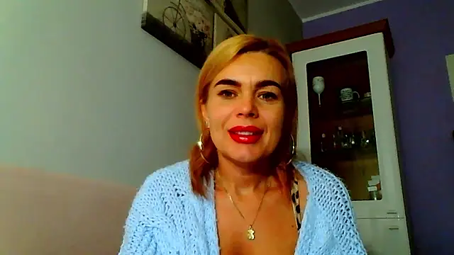 DESIREjenny online show from December 4, 8:01 am