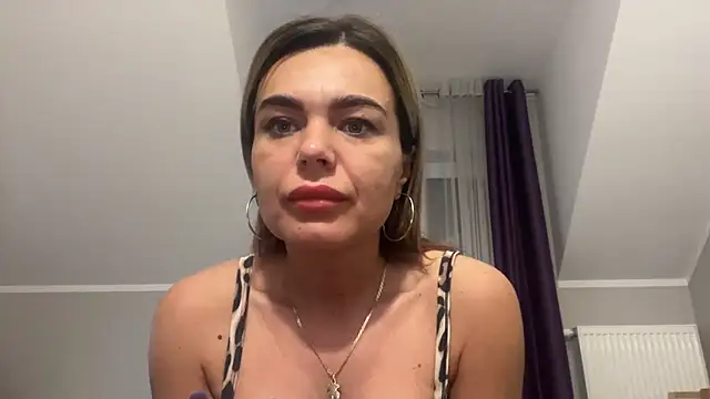 DESIREjenny online show from February 7, 8:11 am