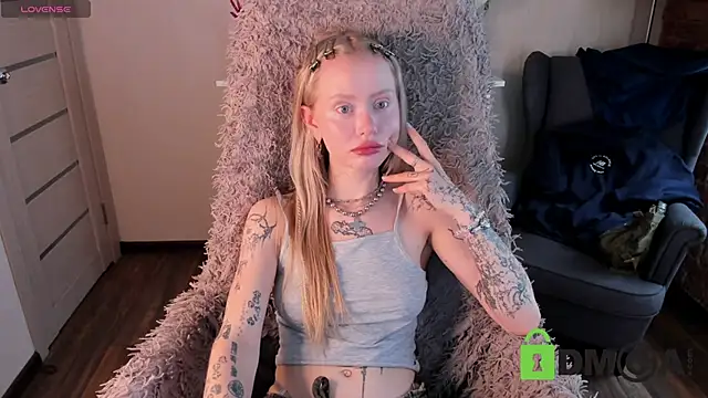 MalenaErnman online show from May 24, 10:53 am