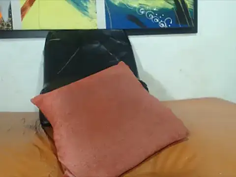 Snapshot of cataleyabigdickk chatting on January 30, 7:29 am cataleyabigdickk online show from January 30, 7:29 am