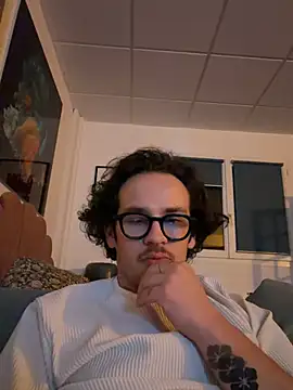 Snapshot of hardmecl chatting on February 27, 8:53 pm hardmecl online show from February 27, 8:53 pm