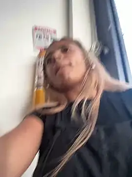 pamell col online show from December 11, 10:06 pm