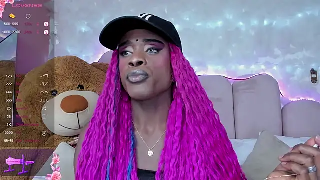 puca ebony online show from March 4, 8:05 pm