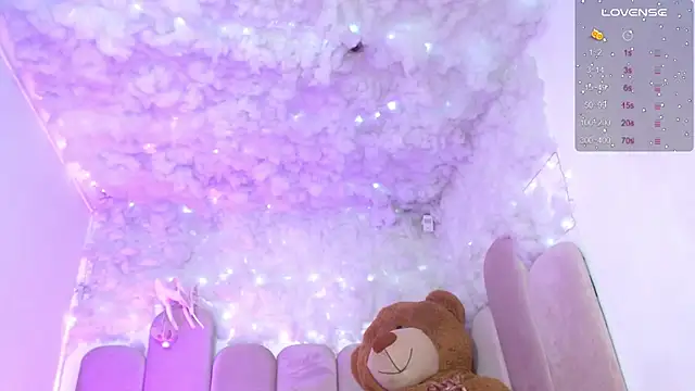 puca ebony online show from November 14, 7:45 pm