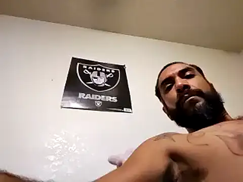 Snapshot of Forbidden_daddy chatting on December 8, 8:20 am Forbidden daddy online show from December 8, 8:20 am