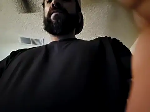 Snapshot of Forbidden_daddy chatting on December 17, 5:36 pm Forbidden daddy online show from December 17, 5:36 pm