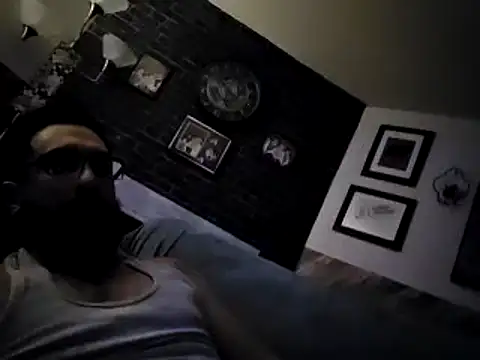 Snapshot of Forbidden_daddy chatting on January 9, 11:36 am Forbidden daddy online show from January 9, 11:36 am