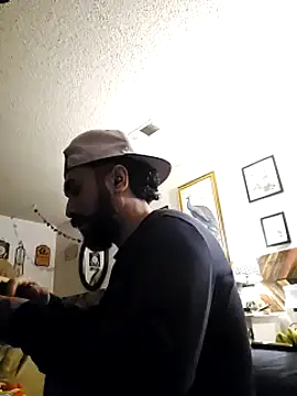 Snapshot of Forbidden_daddy chatting on January 28, 11:38 am Forbidden daddy online show from January 28, 11:38 am