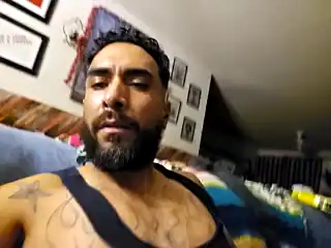 Snapshot of Forbidden_daddy chatting on February 11, 8:48 am Forbidden daddy online show from February 11, 8:48 am