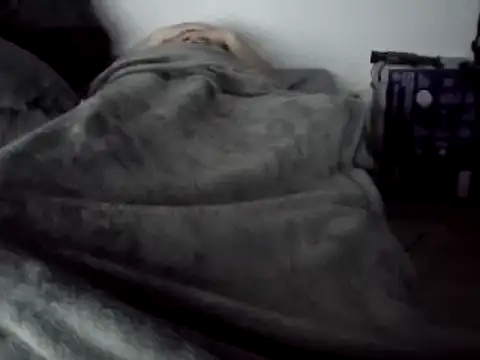 Snapshot of Iliketocooksquirt25 chatting on February 13, 11:39 am Iliketocooksquirt25 online show from February 13, 11:39 am