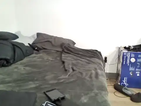 Snapshot of Iliketocooksquirt25 chatting on February 20, 7:45 am Iliketocooksquirt25 online show from February 20, 7:45 am