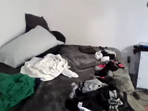 Snapshot of Iliketocooksquirt25 chatting on February 28, 7:37 am Iliketocooksquirt25 online show from February 28, 7:37 am