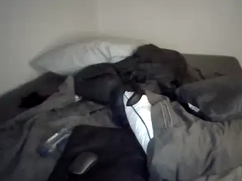 Snapshot of Iliketocooksquirt25 chatting on March 13, 1:07 pm Iliketocooksquirt25 online show from March 13, 1:07 pm