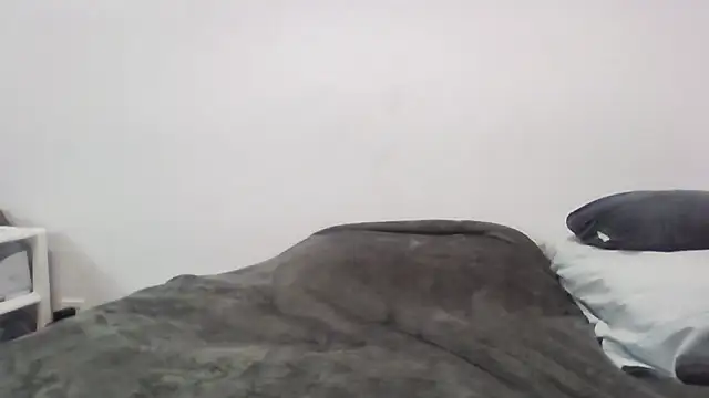 Snapshot of Iliketocooksquirt25 chatting on September 25, 11:19 pm Iliketocooksquirt25 online show from September 25, 11:19 pm