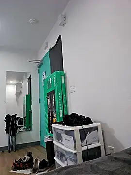 Snapshot of Iliketocooksquirt25 chatting on October 5, 4:22 am Iliketocooksquirt25 online show from October 5, 4:22 am