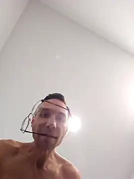 Snapshot of Iliketocooksquirt25 chatting on November 14, 11:35 pm Iliketocooksquirt25 online show from November 14, 11:35 pm