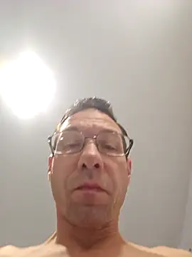 Snapshot of Iliketocooksquirt25 chatting on November 28, 11:46 am Iliketocooksquirt25 online show from November 28, 11:46 am