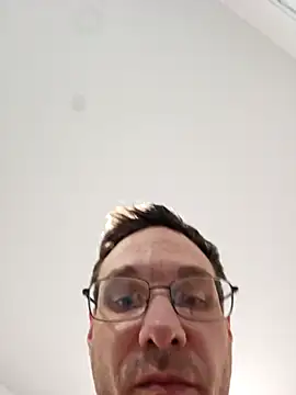 Snapshot of Iliketocooksquirt25 chatting on December 15, 11:31 pm Iliketocooksquirt25 online show from December 15, 11:31 pm