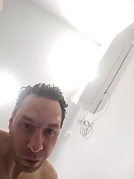 Iliketocooksquirt25 online show from February 10, 5:11 am