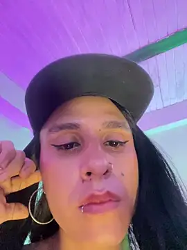 Snapshot of Ari-Hall chatting on March 19, 10:53 pm Ari-Hall online show from March 19, 10:53 pm