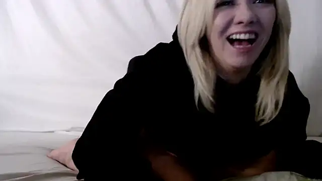 SallyCumLaude online show from January 23, 9:29 am