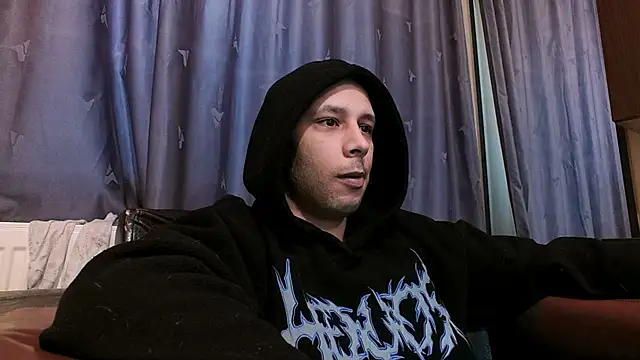 Snapshot of henryaxe chatting on January 14, 10:06 am henryaxe online show from January 14, 10:06 am