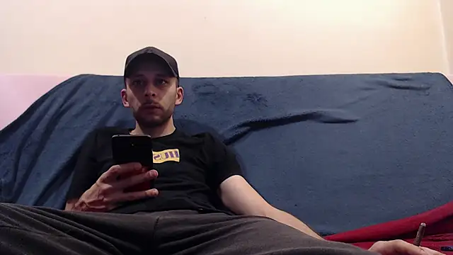 Snapshot of henryaxe chatting on March 16, 4:34 pm henryaxe online show from March 16, 4:34 pm