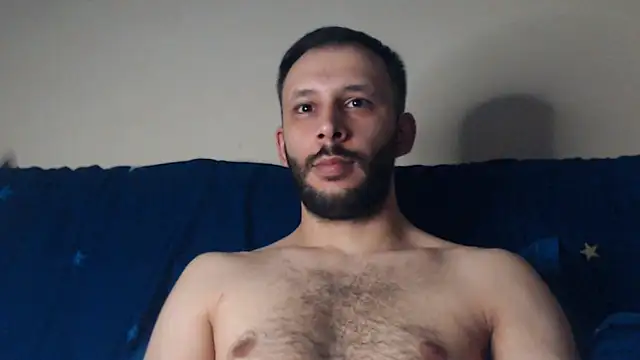 Snapshot of henryaxe chatting on September 10, 9:37 pm henryaxe online show from September 10, 9:37 pm