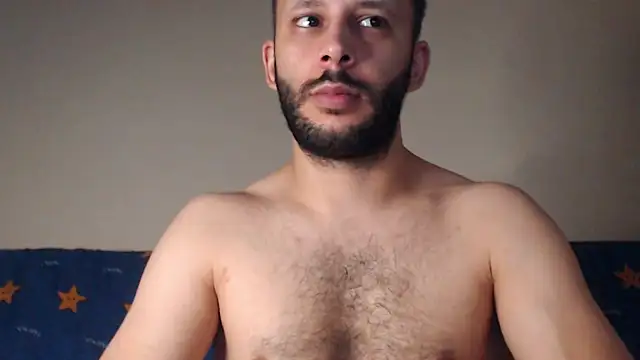 Snapshot of henryaxe chatting on September 11, 3:56 pm henryaxe online show from September 11, 3:56 pm