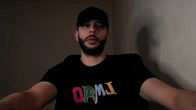 Snapshot of henryaxe chatting on October 5, 5:33 pm henryaxe online show from October 5, 5:33 pm