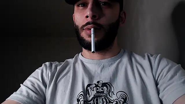 Snapshot of henryaxe chatting on November 27, 11:51 pm henryaxe online show from November 27, 11:51 pm