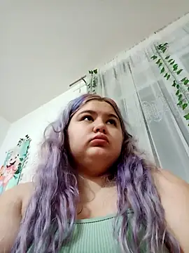 Snapshot of Freakcute_ chatting on November 9, 10:30 pm Freakcute online show from November 9, 10:30 pm