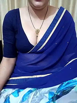 Snapshot of Priya_Boudi chatting on January 21, 4:37 pm Priya Boudi online show from January 21, 4:37 pm