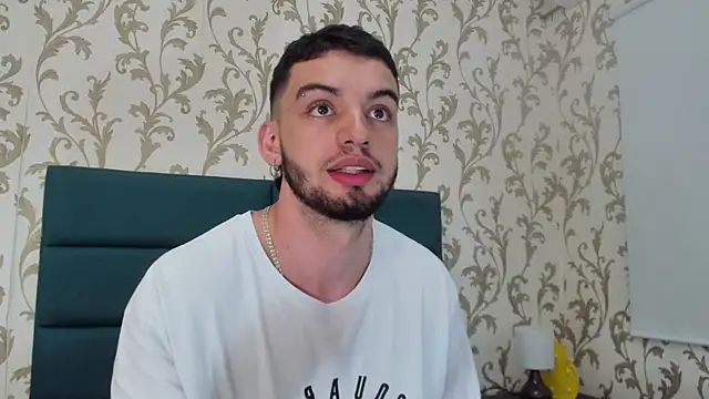 Michael magno online show from December 12, 10:20 pm