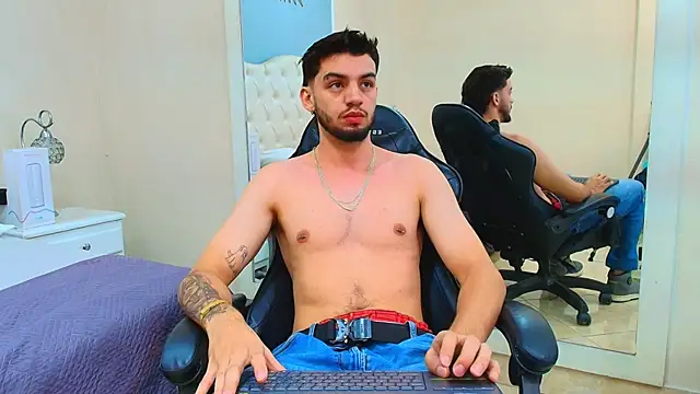 Michael magno online show from November 3, 10:21 pm