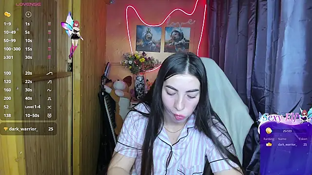 Snapshot of Fiery_Brunette_ chatting on January 1, 6:58 am Fiery Brunette  online show from January 1, 6:58 am