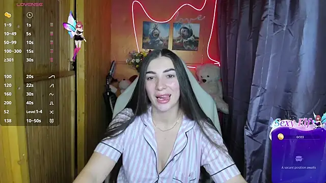 Snapshot of Fiery_Brunette_ chatting on January 8, 12:05 pm Fiery Brunette  online show from January 8, 12:05 pm